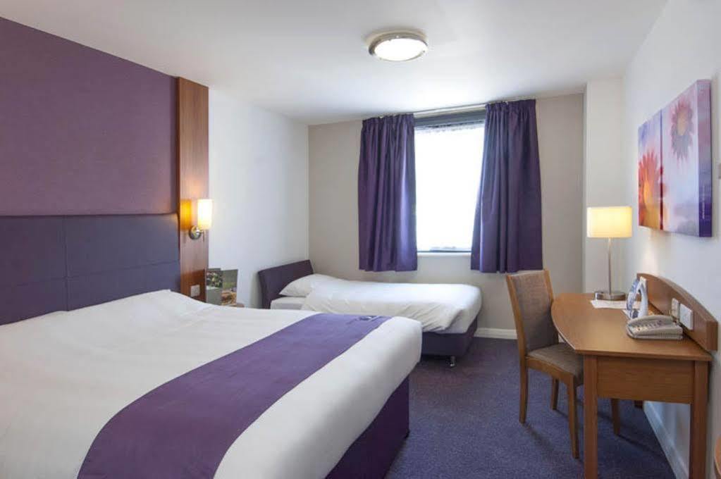 Premier Inn Dover East Екстер'єр фото